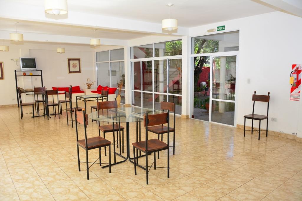 Hotel Del Pilar 萨尔塔 外观 照片