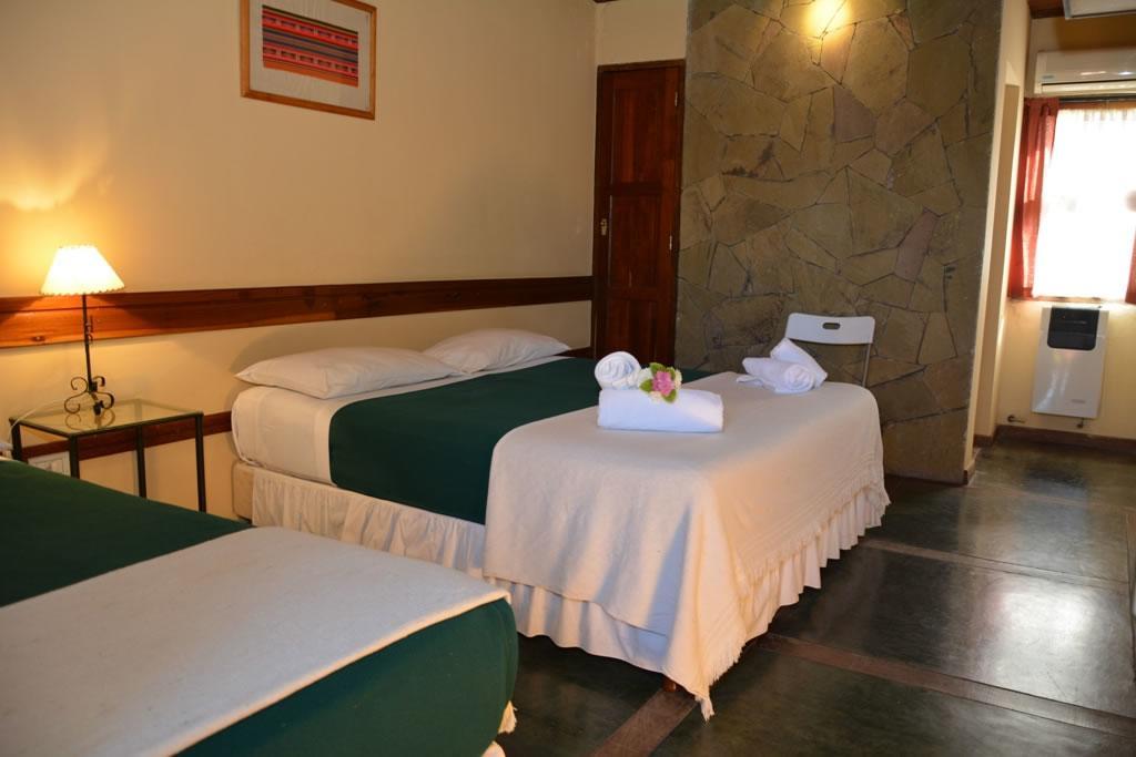 Hotel Del Pilar 萨尔塔 外观 照片