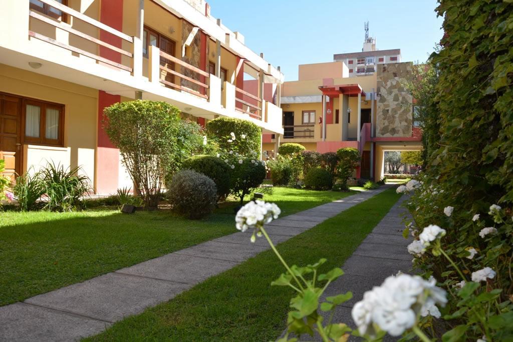 Hotel Del Pilar 萨尔塔 外观 照片