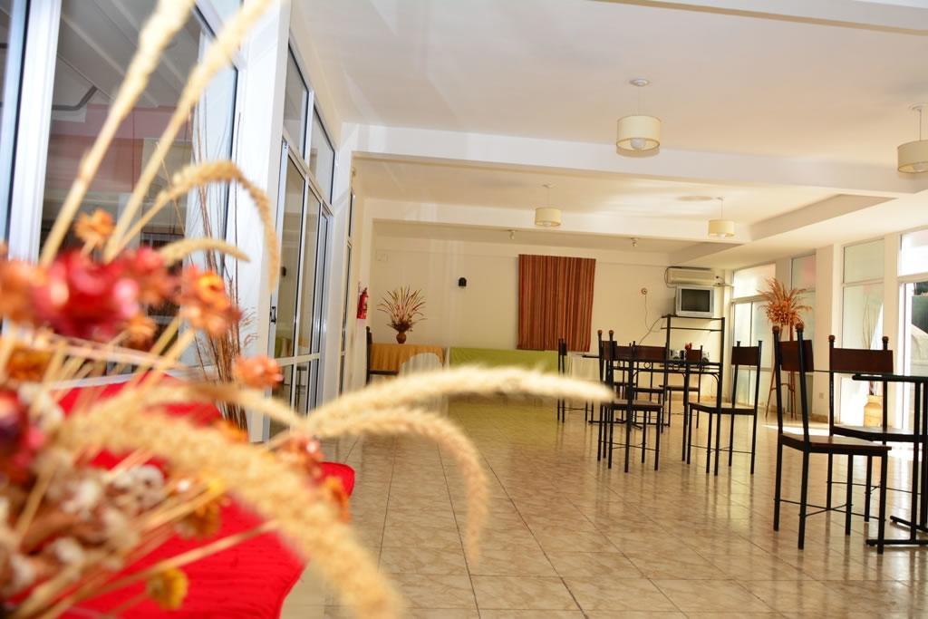 Hotel Del Pilar 萨尔塔 外观 照片